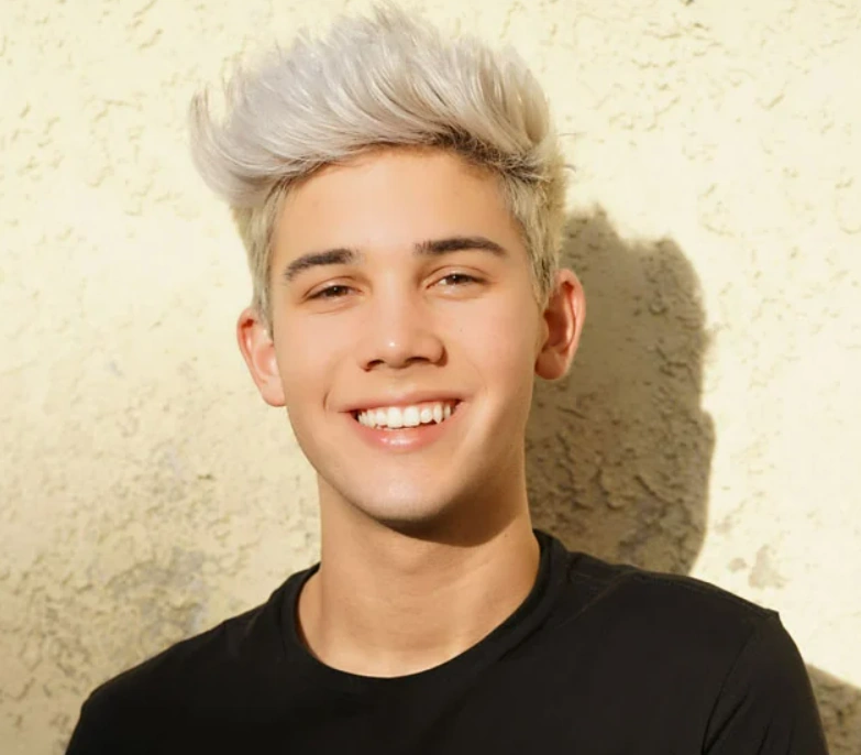 Grant Knoche Biography: Age, Kidz Bop, Girlfriend, Net Worth - Biography