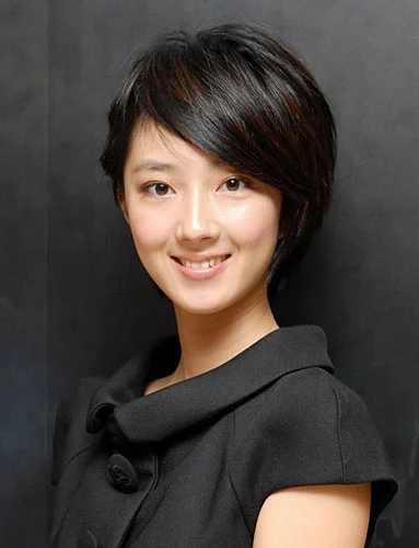 Gwei Lun-Mei Biography: Siblings, Boyfriend, Age, Awards, Net Worth - Biography