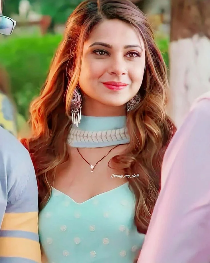 Jennifer Winget Biography: Age, Net Worth, Parents, Husband, Children - Biography