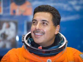José Hernández Biography