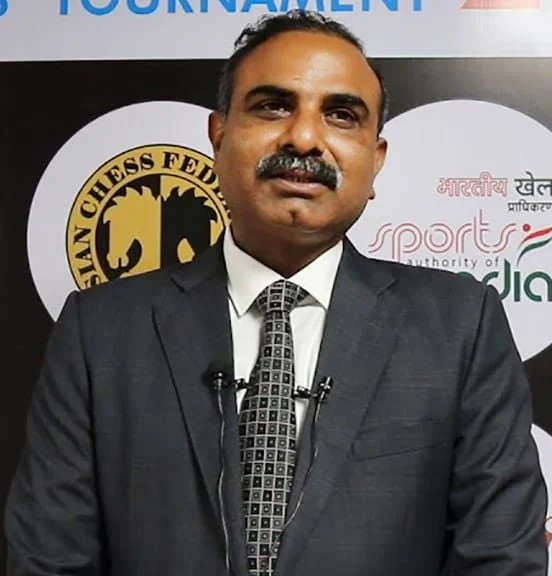 Madhup Kumar Tiwari IPS Biography: Wife, Religion, Hometown - Biography