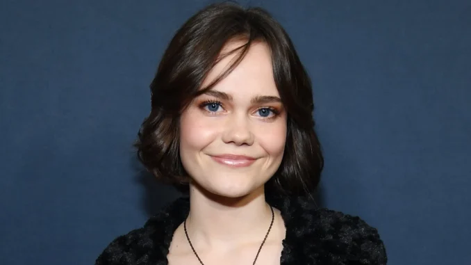Oona Laurence Biography