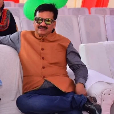 Dr. Dinesh Chandra IAS Biography: Wiki, Age, Family, Net Worth - Biography