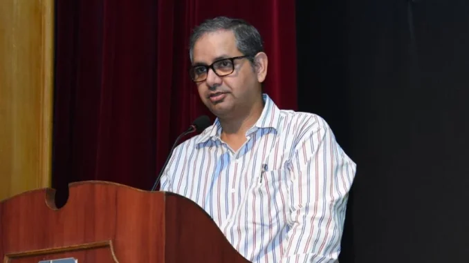 dushyant nariala ias biography