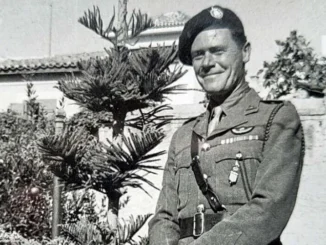 peter weaver sas biography