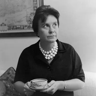 Harper Lee Biography: Awards, Parents, Books, Siblings, Birthplace, Death - Biography